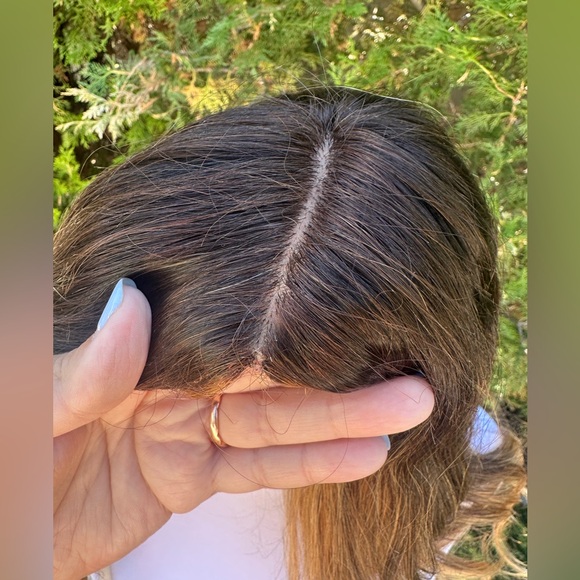 100% Human Hair Natural Ombre Brown and Blonde Wavy Hair Shoulder Length Wig - Picture 11 of 14